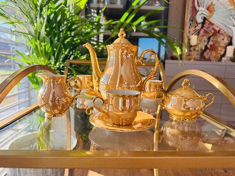 POZRI VŠETKY FOTKY-Valaská Belá 18 súprav z porcelánu - 2