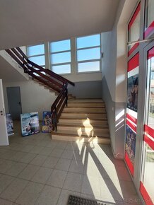 Prenájom obchodných priestorov v Podhorí - 2