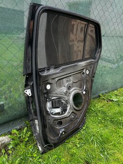 Zadné pravé dvere Golf V - 2