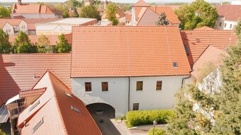 Budova v centre mesta - 2