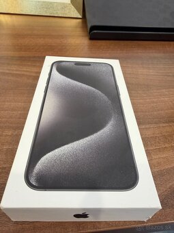 iPhone 15 Pro Max 256GB Black Titanium - 2