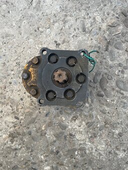 Predám hydraulické čerpadlo - 2