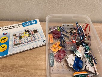 Elektronicke lego. - 2