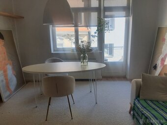 Stol od stolara ovalny - 2