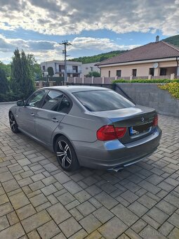 BMW 320d xDrive A/T E90 - 2