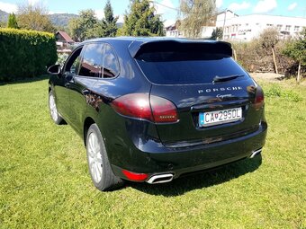 Porsche Cayenne - 2