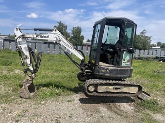 Predám Bobcat E26 príves plus nivelácia - 2