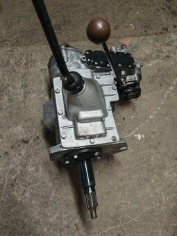 Predám prevodovky Aro M461+Aro240 - 2