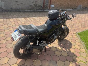 Yamaha XJ600 - 2