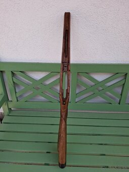 Pažba CZ 557 - 2