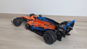 McLaren Formula F1 42141 - 2
