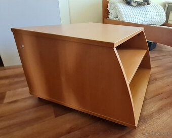 nabytok doplnok polička podstavec - 2