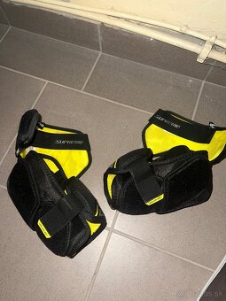 Hokejové lakťačky Bauer 3S - 2