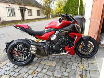Ducati Diavel v4 Speciale pecco N°09 - 2