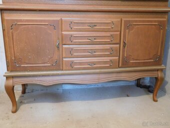 Komoda a vitrina - 2