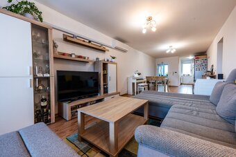 Priestranný 3 izbový byt + garáž, Beckov - 2