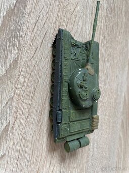 Revell T-72 M1 1:72 - 2