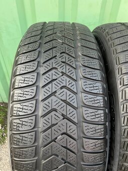 Zimné pneumatiky pirelli 215/55R18 - 2