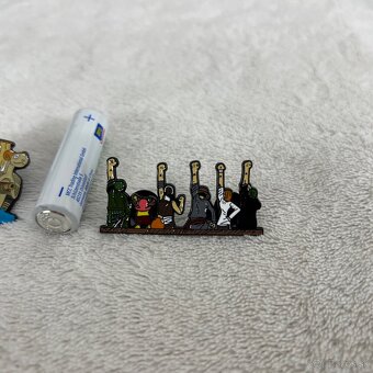 Anime One piece pripináčiki. Going marry, Luffy, žralok - 2