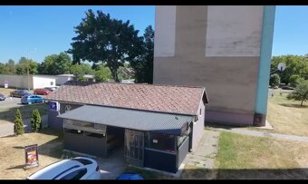 Predaj obchodného priestoru-70m2+24m2 - 2