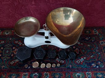 Anglická váha +závažie. - 2