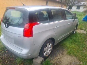 Peugeot 5008 1,6 benzin - 2