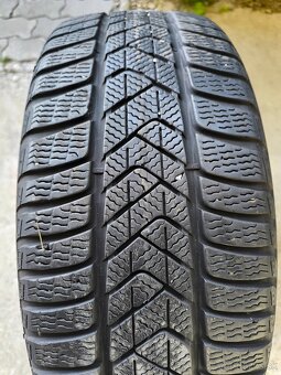 Pirelli Sottozero3 225/50R18 92V - 2
