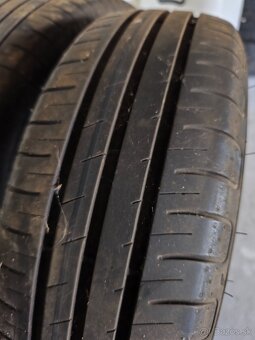 Predám pneu - 2