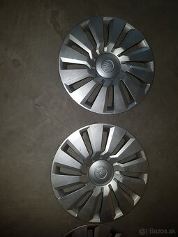 Puklice Skoda R16 - 2