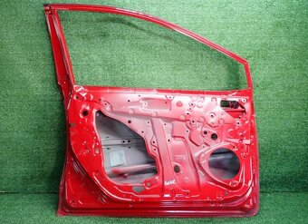 toyota corolla dvere hb/kombi 2018+ - 2