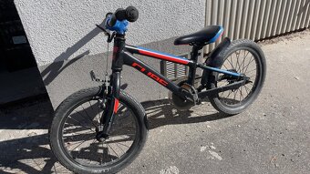 Cube Cubie 16” - 2