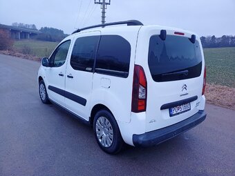 Predám Citroën Berlingo 1,6HDI 84kw XTR výbava Multispace - 2