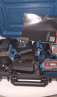 Mohutný nový rázový uťahovák 2800N.M 1/2" 2800W+KUFOR - 2