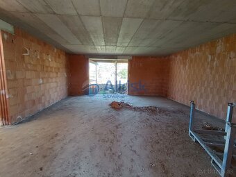Moderný 3. izb dvojdom na Red Oak Village Marhuľová ulica - 2