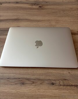 Predam zlatý MACBOOK AIR 12 palcov - 2