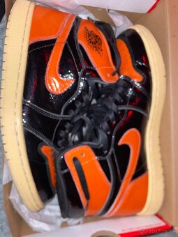 Jordan 1 retro high backboard - 2