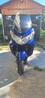Suzuki Burgman 250 - 2