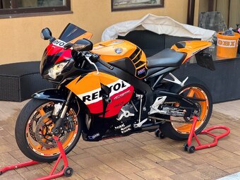 ✅ Honda CBR1000RR 2008 | 42k km | výborný stav - 2