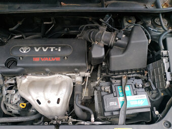 Toyota RAV4 benzín 2007 - 2