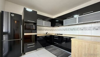 PRENÁJOM – 3iz byt na začiatku Petržalky - 2