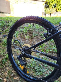 Predám horský bicykel B'TWIN Rockrider ST 500 - 2