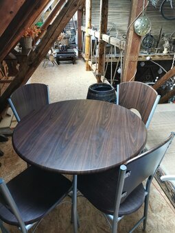 Jedálenský stôl a stoličky - 2