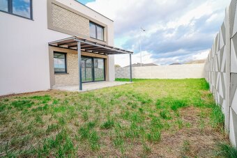 5-izbový poschodový dvojdom v širšom centre mesta - 2