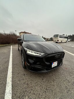 MUSTANG MACH-E 2021 197 kw/ 269k Panorama - 2