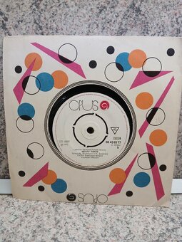 Nora BLAHOVÁ - Malá krížovka s modrou tajničkou / Modrý džbá - 2