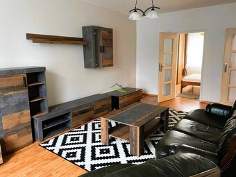 Čiastočne zrekonšt. 3 izb. byt na JUHU - 67 m2 - Komenského - 2