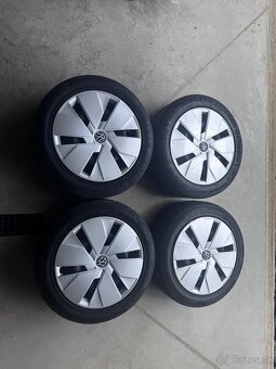 Predam kolesa na VW ID 3 s origo puklicami - 2