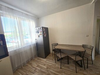 Priestranný 2 izbový byt s balkónom - Trenčianske Stankovce - 2