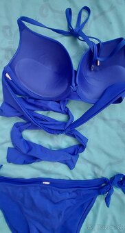 Modré bikiny - 2