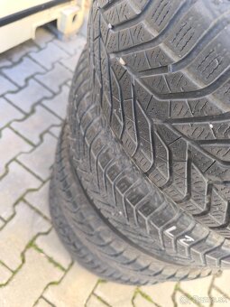 215/60/R16 - 2
